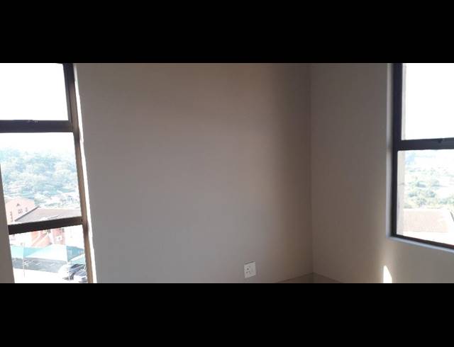 2 BEDROOM FLAT RENTED IN CAVERSHAM GLEN